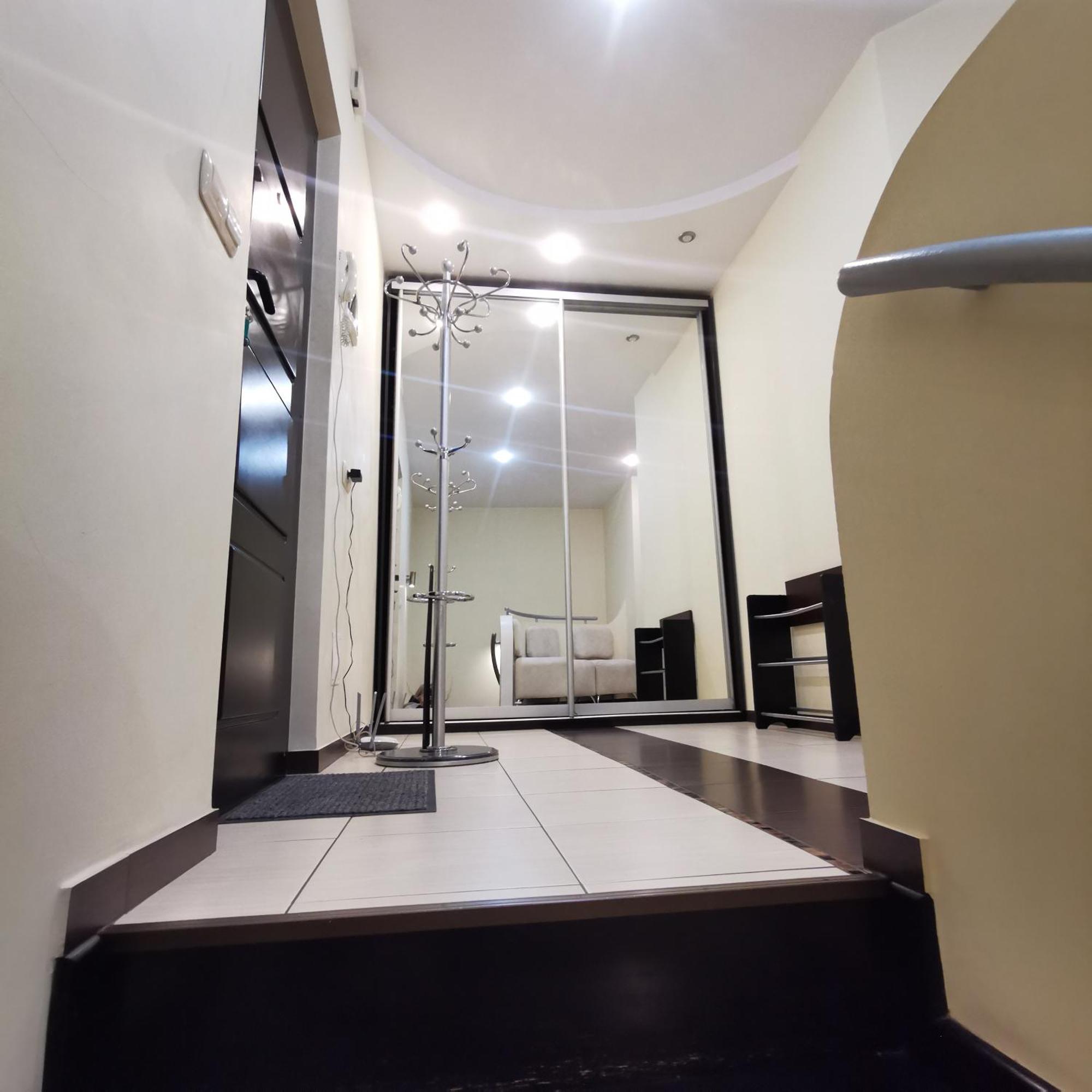 Big Apartment In Rivne Center 外观 照片